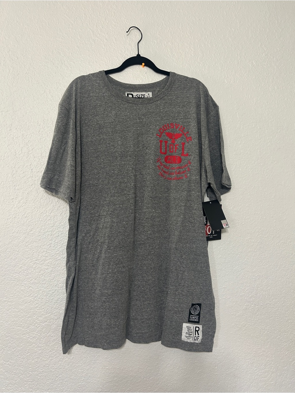 U of L Gray Short-Sleeve Crewneck T-Shirt - Red Logo